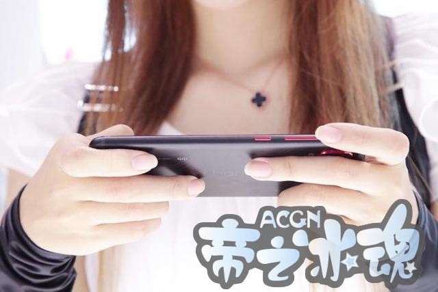荣耀Play携手网易游戏，在CJ上演《荒野行动》真人版！