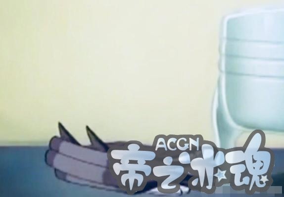 那位日本网友又做了个新的汤姆猫手办，比之前的还奇葩