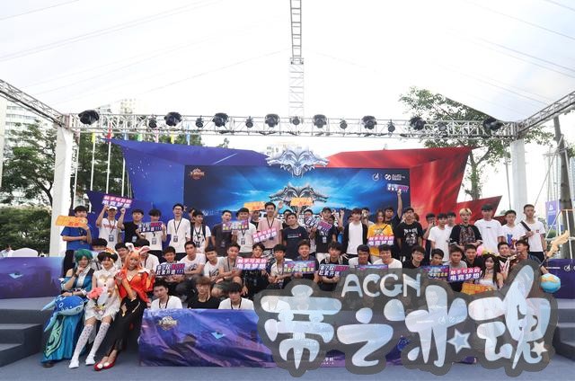 华强北转型升级显成果 万人参与电竞动漫嘉年华