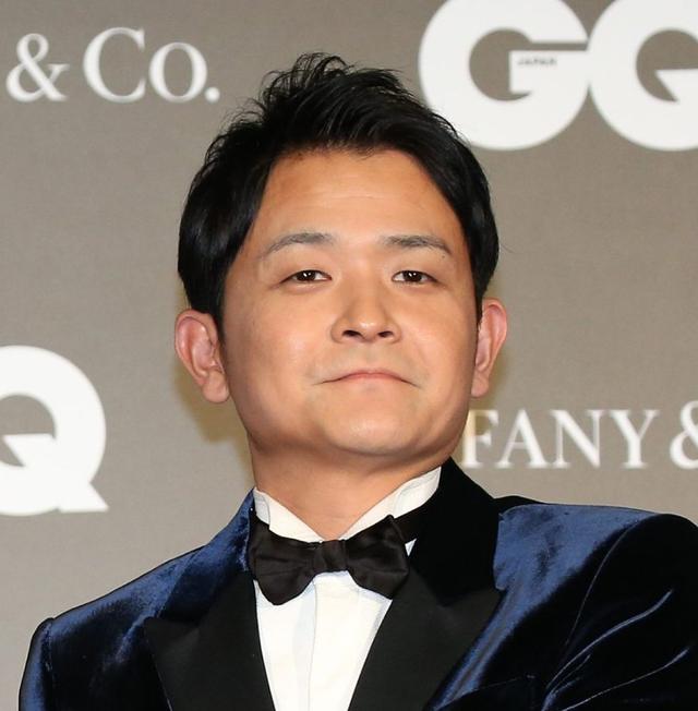 连泰国COS小哥都要写个服字,日本大神用洗面乳模仿各路名人