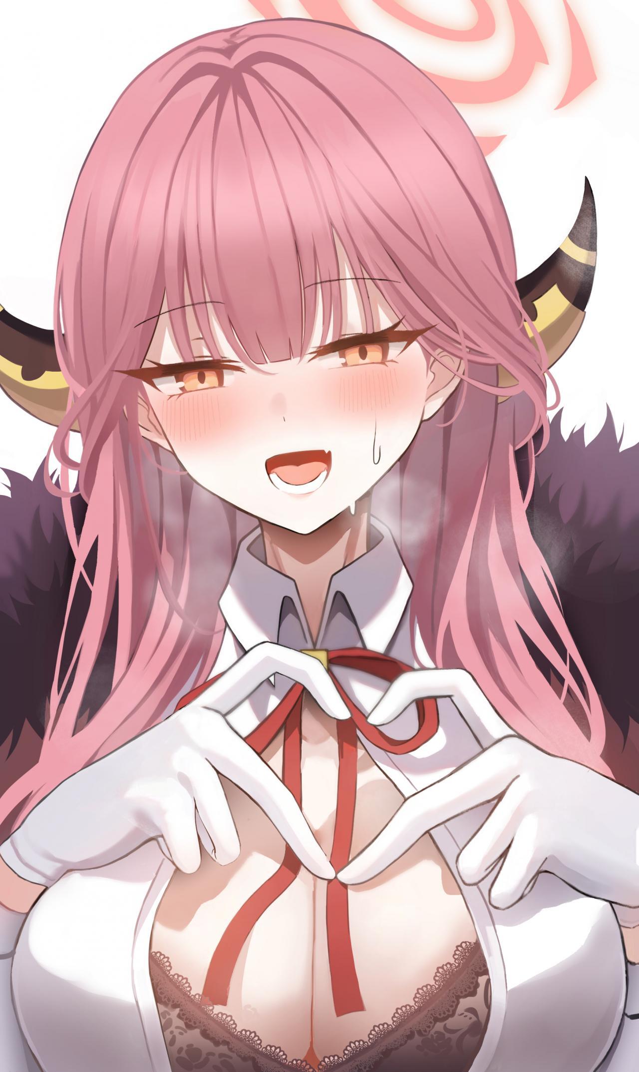 神秘萌妹画师「公开个人照」加码绘制自画像,网友:两边我都要了!