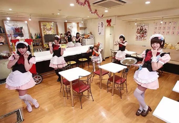 “变味”的日本女仆咖啡厅，正在让秋叶原的口碑走向崩塌